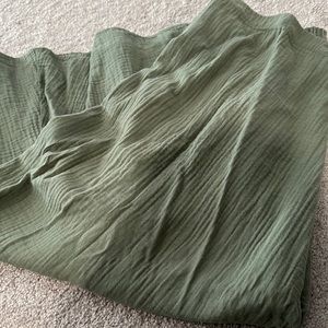 Ankle length skirt. Darker green in color